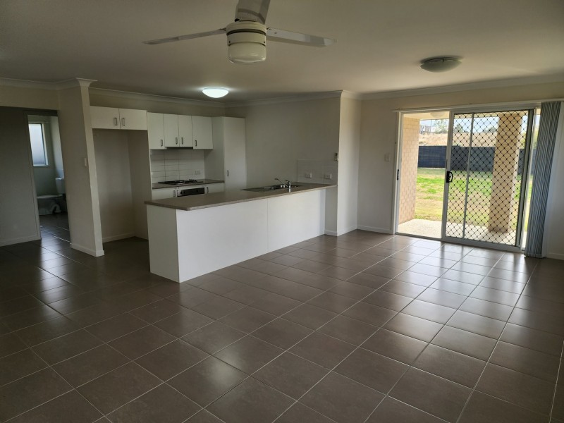 76 Maynes Street, Rosenthal Heights QLD 4370