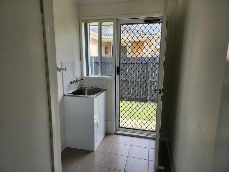 76 Maynes Street, Rosenthal Heights QLD 4370