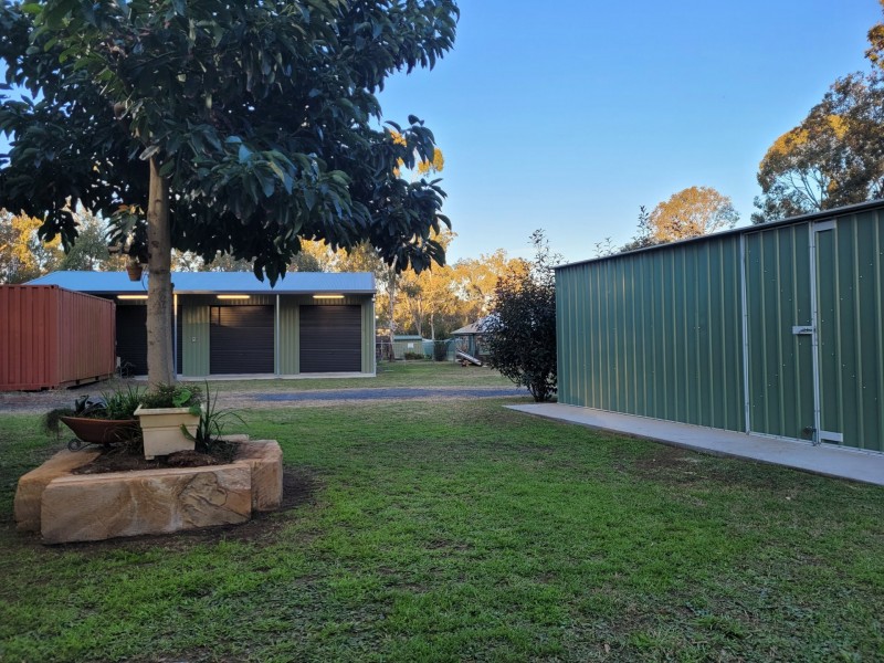 41 Lester Street, Pratten QLD 4370
