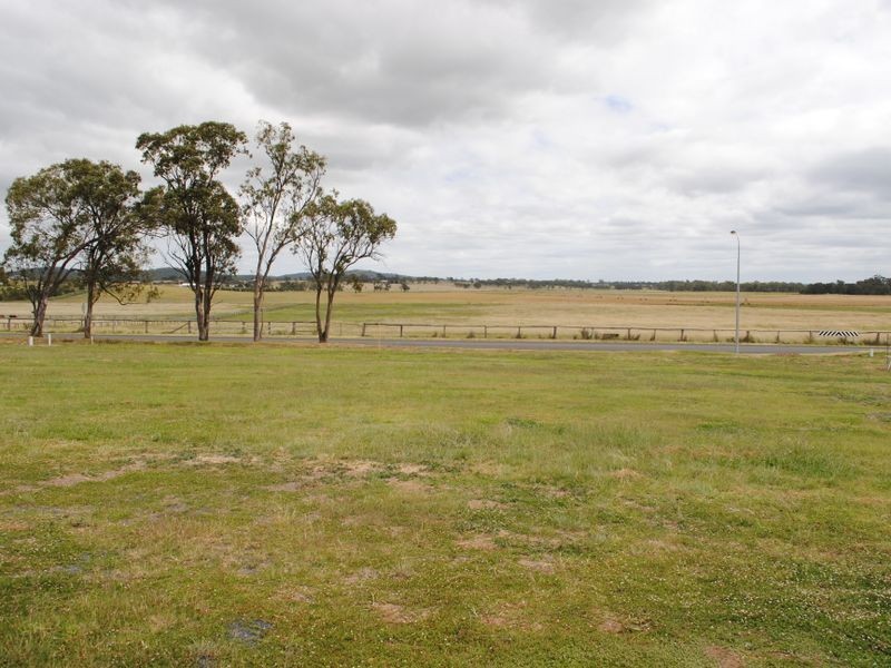Lot 4 Lakeview Avenue Griffith Estate, Rosenthal Heights QLD 4370