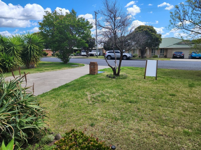 51 Fairway Drive, Warwick QLD 4370