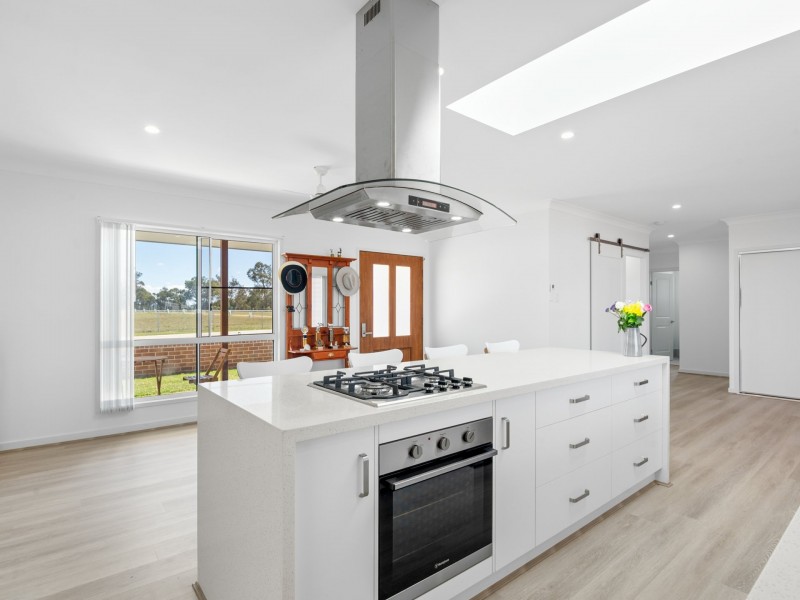 547 Glen Road, Rosenthal Heights QLD 4370