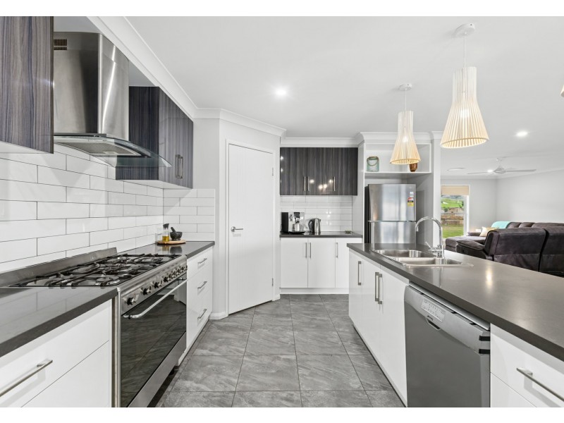 66-68 Mt Tabor Road, Sladevale QLD 4370