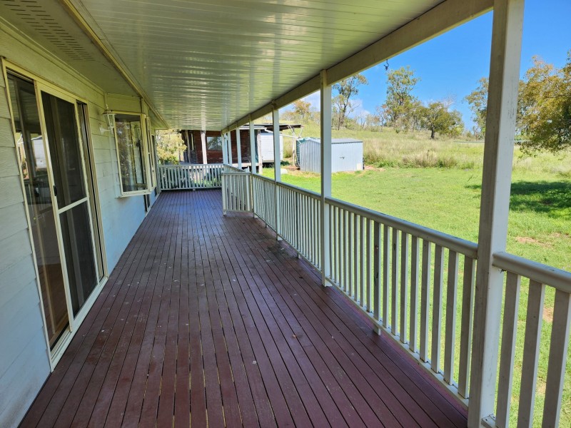 2316 Leyburn Cunningham Road, Pratten QLD 4370