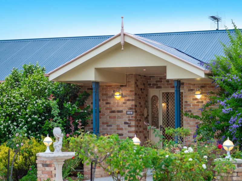 12 Bundaleer Drive, Warwick QLD 4370