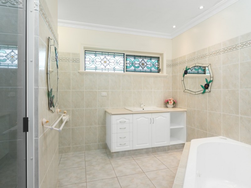 12 Bundaleer Drive, Warwick QLD 4370