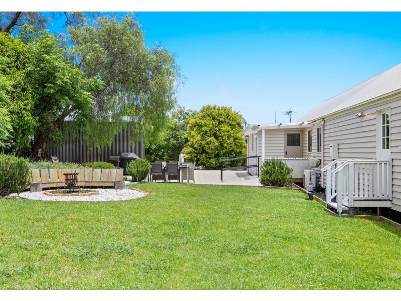 22 Oak Street, Killarney QLD 4373