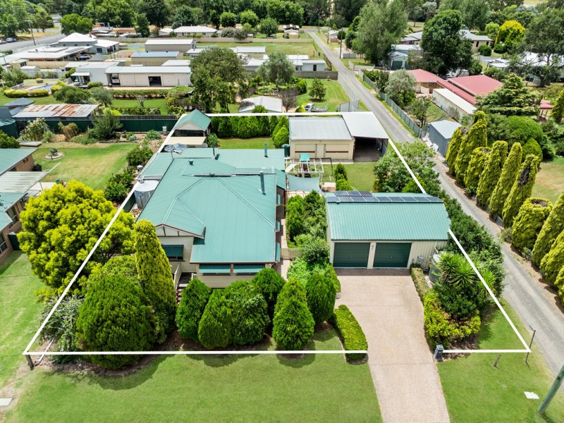 12 Drayton Street, Allora QLD 4362