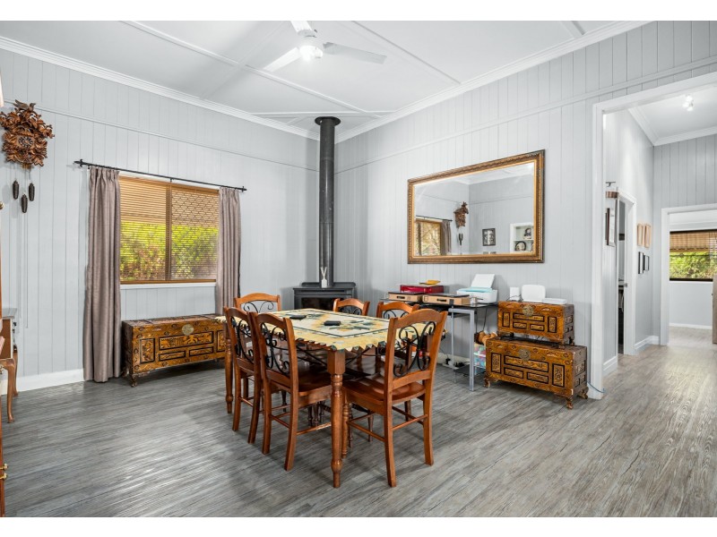 12 Drayton Street, Allora QLD 4362