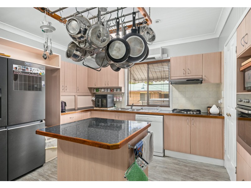 12 Drayton Street, Allora QLD 4362