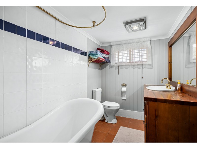 12 Drayton Street, Allora QLD 4362