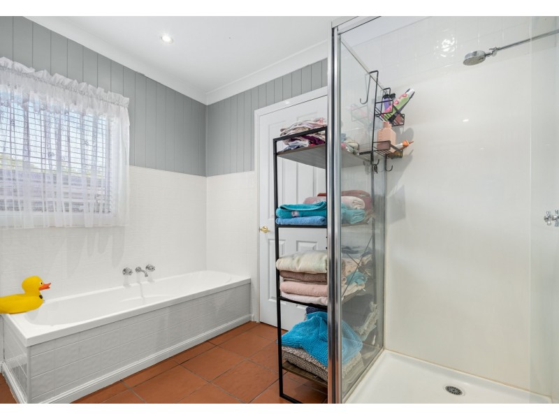 12 Drayton Street, Allora QLD 4362