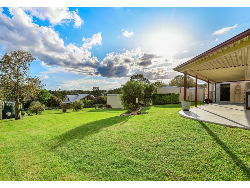 11 William Craig Drive, Rosenthal Heights QLD 4370