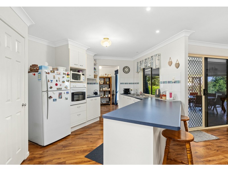 11 William Craig Drive, Rosenthal Heights QLD 4370