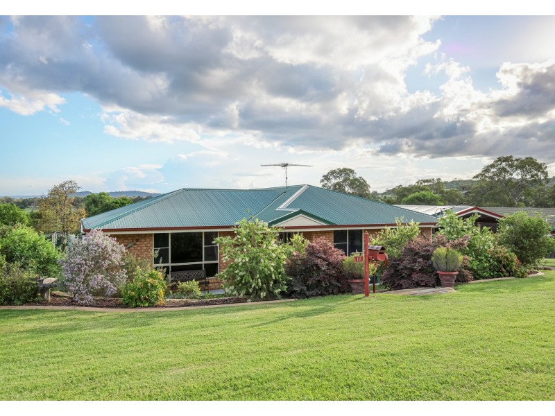 11 William Craig Drive, Rosenthal Heights QLD 4370