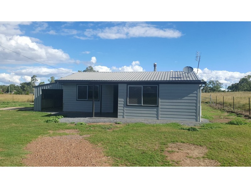 12 Lewis Street, Leyburn QLD 4365