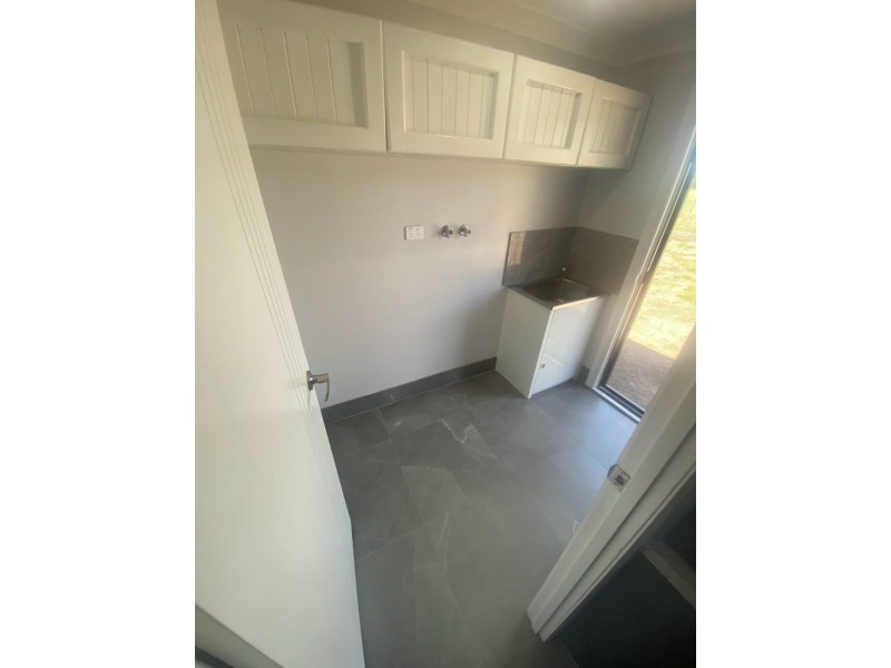 12 Lewis Street, Leyburn QLD 4365