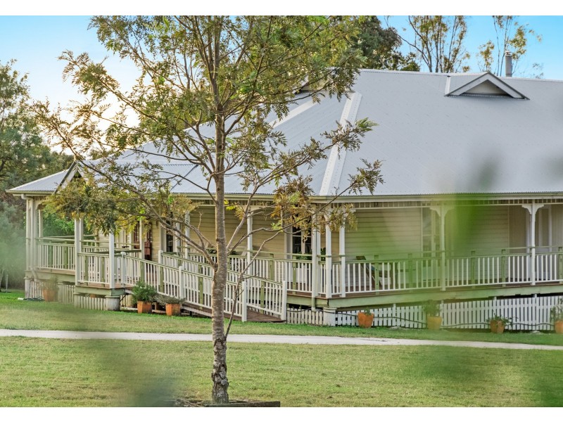 200 Warner Street, Rosenthal Heights QLD 4370