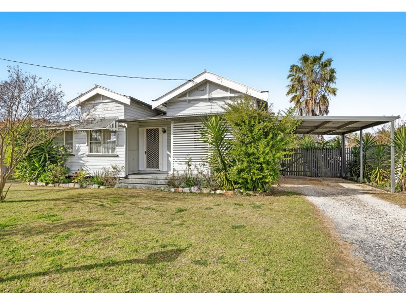30 Stewart Avenue, Warwick QLD 4370