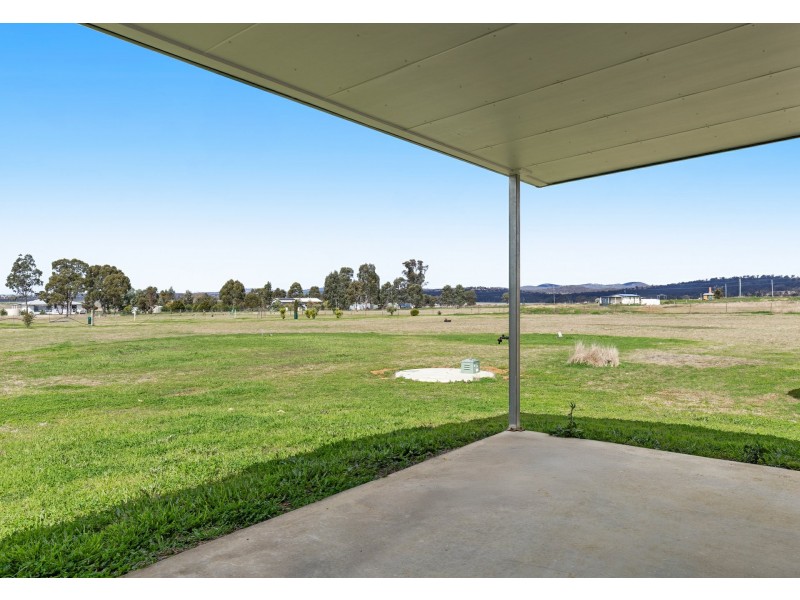 31 Duff Road, Bony Mountain QLD 4370
