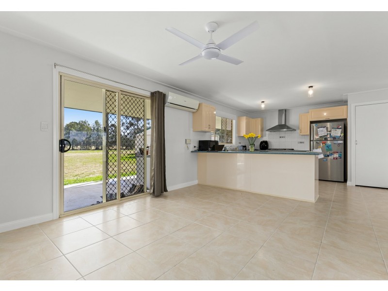 31 Duff Road, Bony Mountain QLD 4370