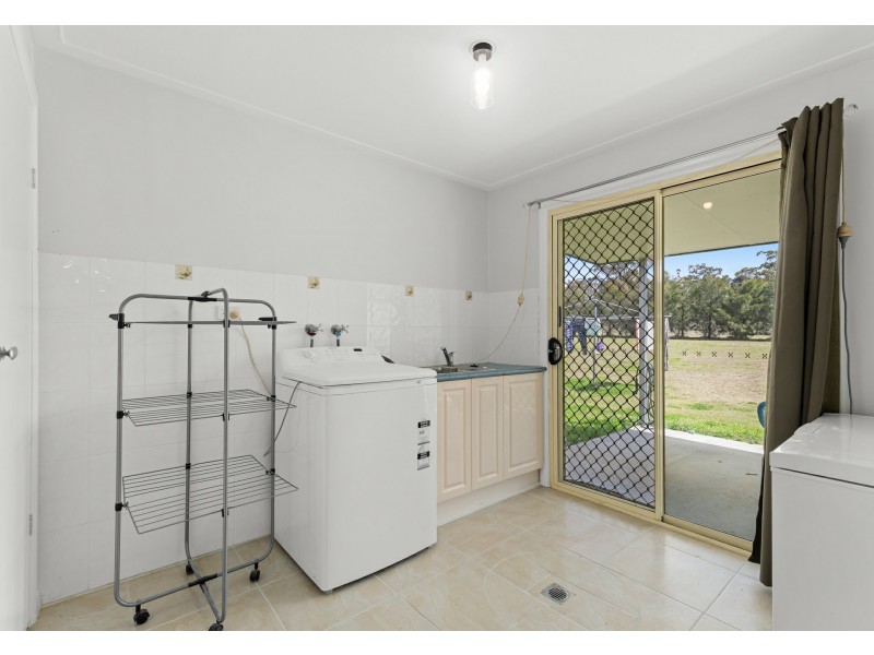 31 Duff Road, Bony Mountain QLD 4370