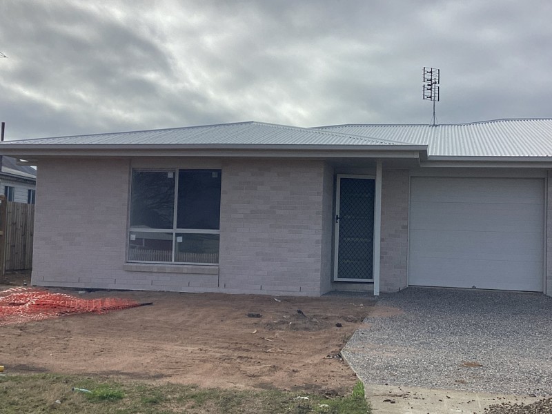 1/24a Bourke Street, Warwick QLD 4370