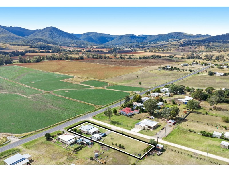 72 Acacia Street, Killarney QLD 4373