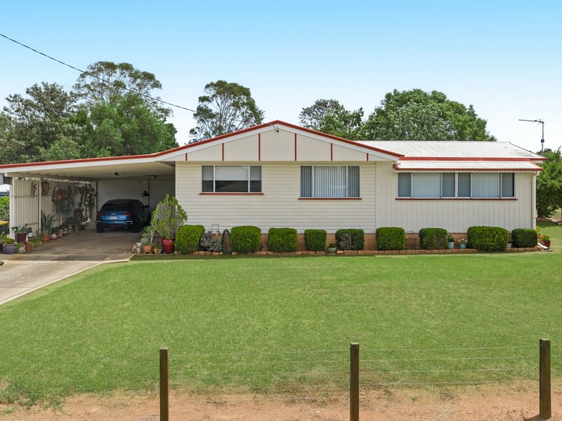 90 Newby Street, Warwick QLD 4370