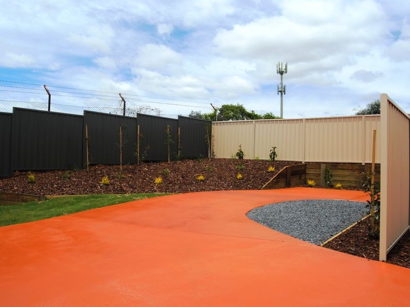 8b Lookout Place, Warwick QLD 4370