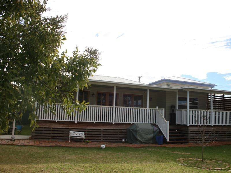 26 Myall Ave, Warwick QLD 4370