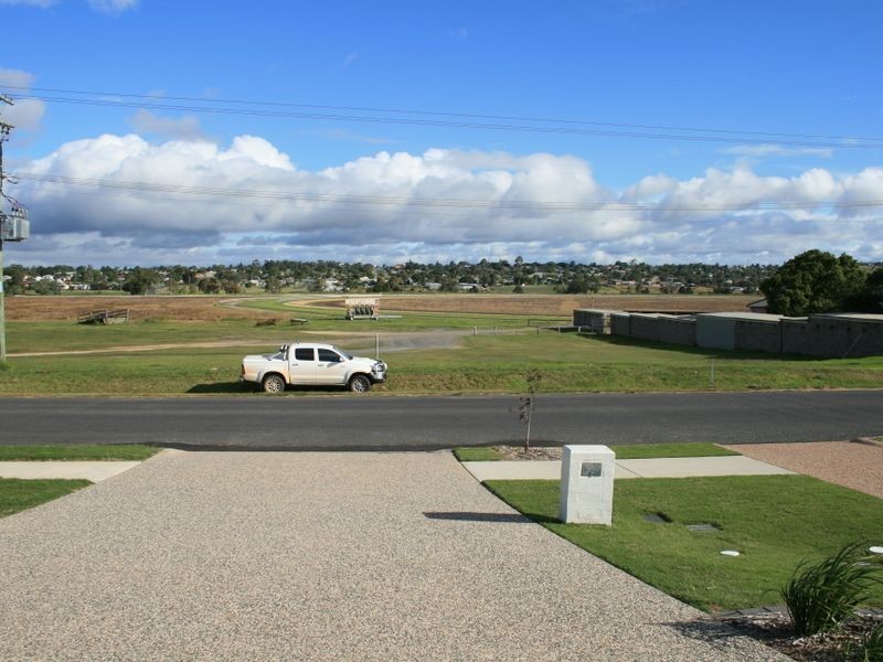 175 b Victoria Street, Warwick QLD 4370