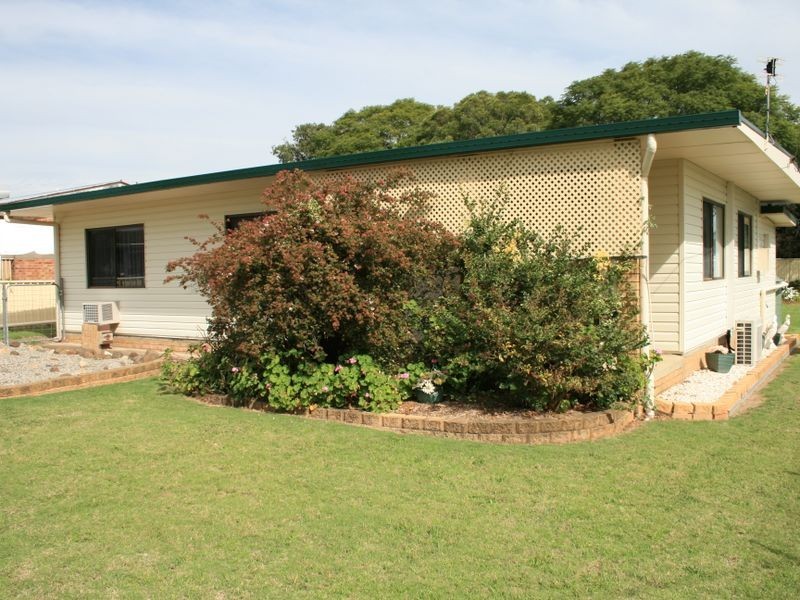 57 Myrtle Avenue, Warwick QLD 4370