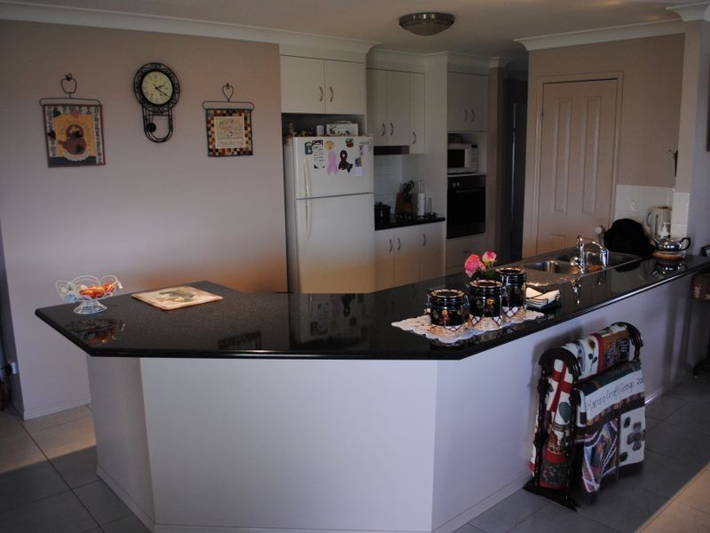 7a North Street, Rosenthal Heights QLD 4370