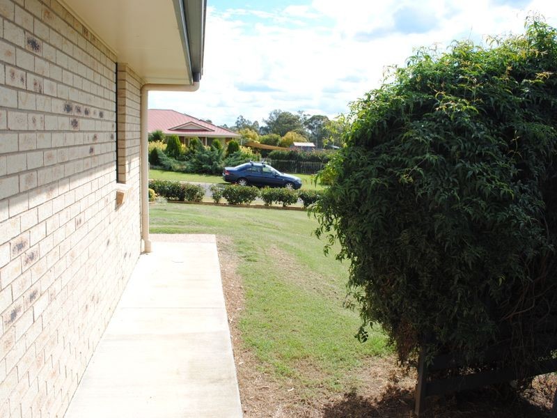 7a North Street, Rosenthal Heights QLD 4370