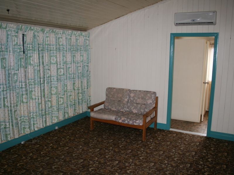 13 McEvoy St, Warwick QLD 4370