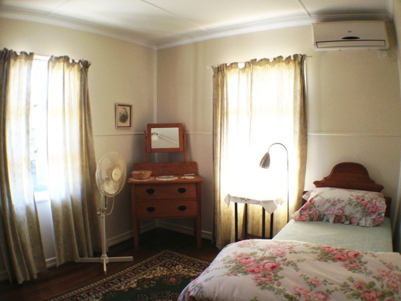 9 Gladfield St, Allora QLD 4362