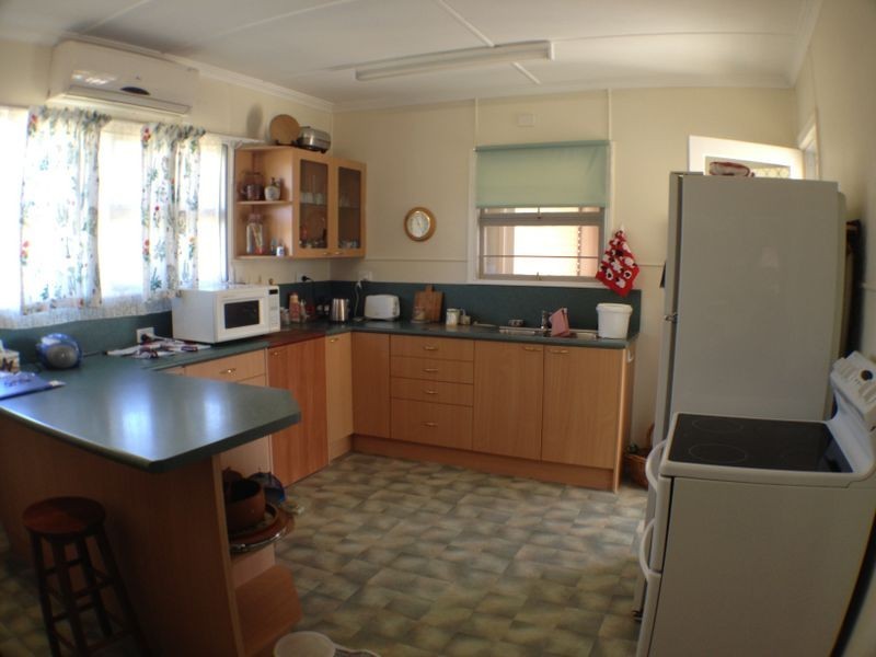 9 Gladfield St, Allora QLD 4362