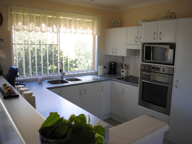 92 Weewondilla Road, Warwick QLD 4370