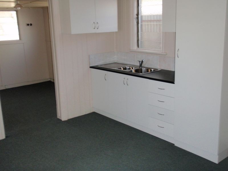 96 McEvoy St, Warwick QLD 4370