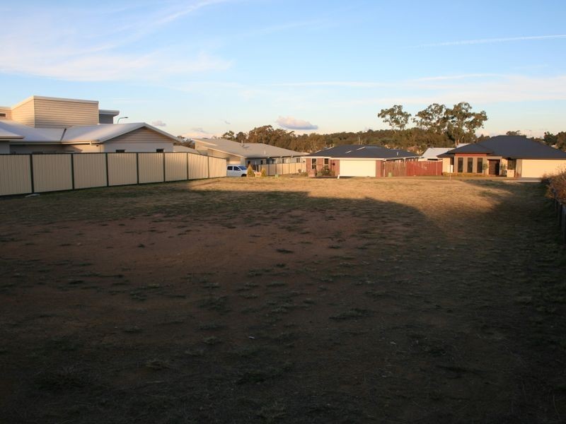 12 Floribunda Avenue, Warwick QLD 4370