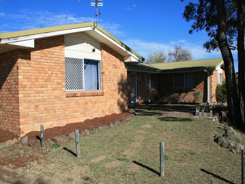 10 Robyn Street, Warwick QLD 4370