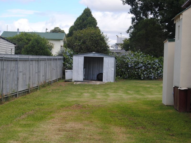 8 Wattle Avenue, Warwick QLD 4370