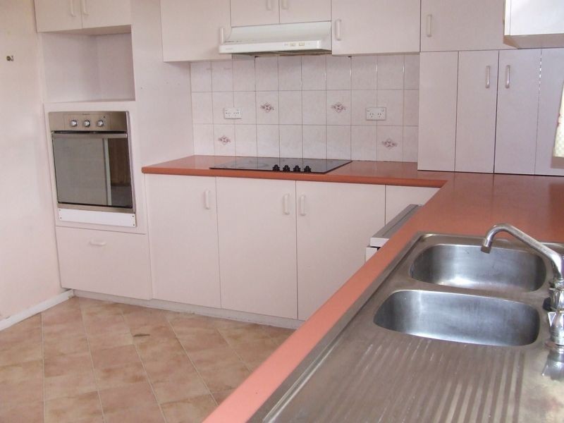 24 Forde St, Allora QLD 4362