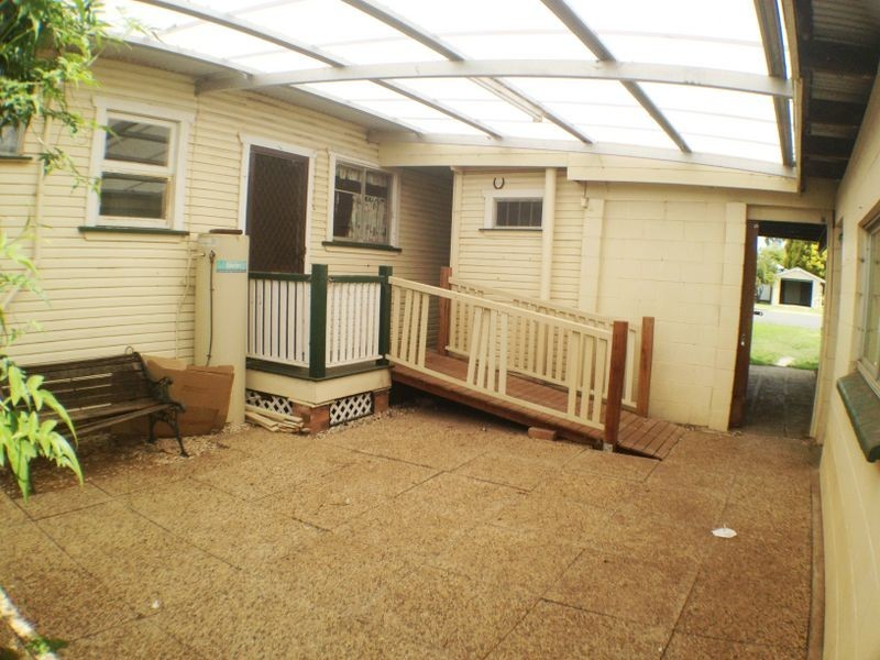 24 Forde St, Allora QLD 4362