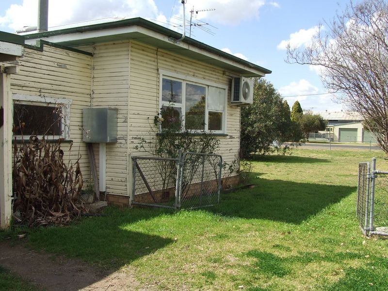 24 Forde St, Allora QLD 4362