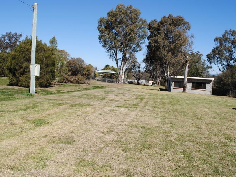 21 Vanneck Street, Yangan QLD 4371