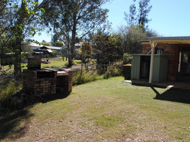 21 Vanneck Street, Yangan QLD 4371