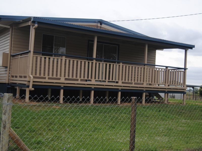 258 East Street, Warwick QLD 4370