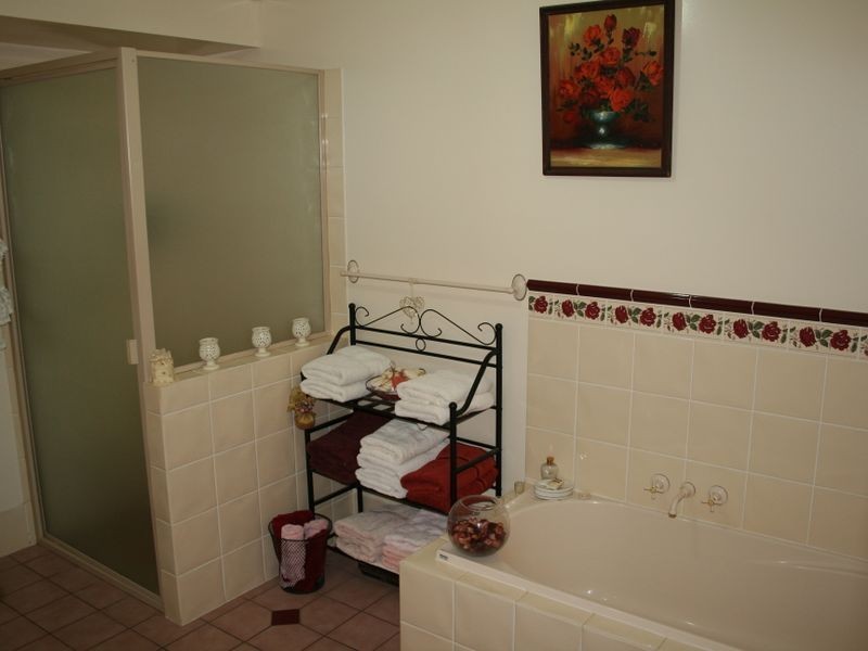 1 Rebecca Court, Warwick QLD 4370